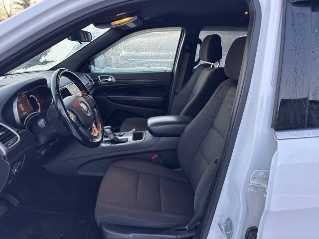 2020 Jeep Grand Cherokee Laredo E