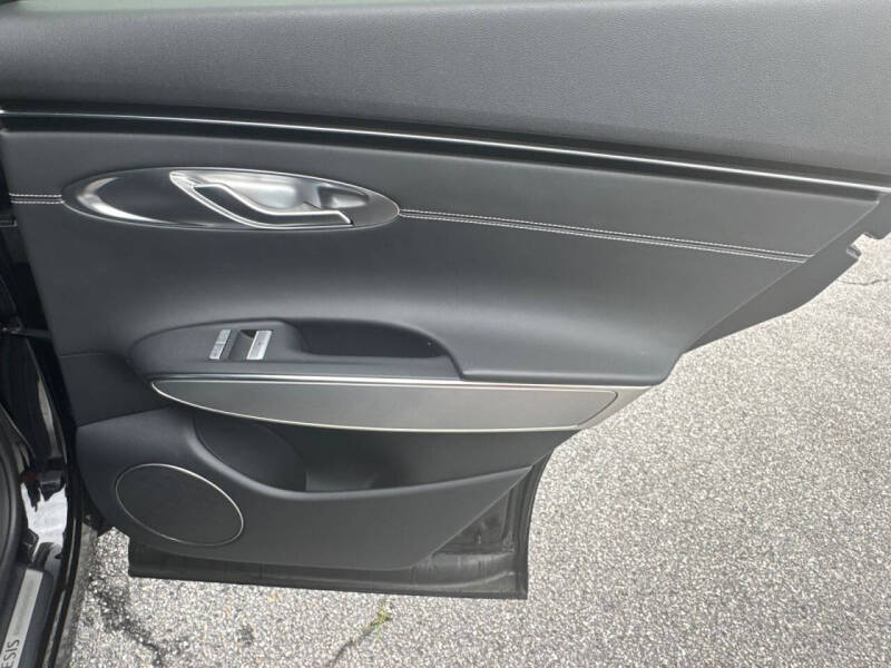 2023 Genesis Electrified GV70