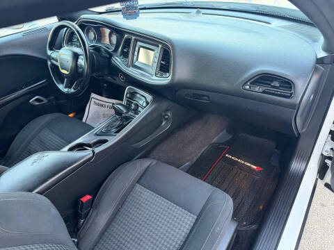 2015 Dodge Challenger SXT