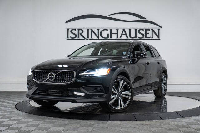 2024 Volvo V60 Cross Country B5 Plus
