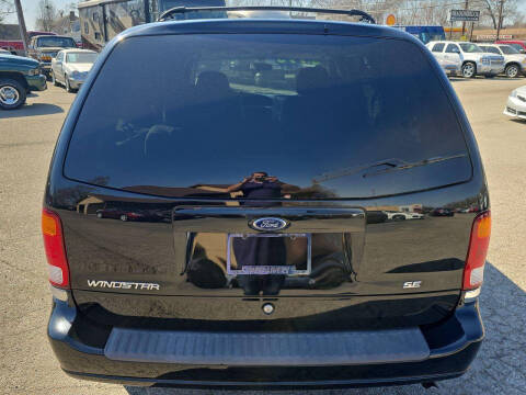 2002 Ford Windstar SE