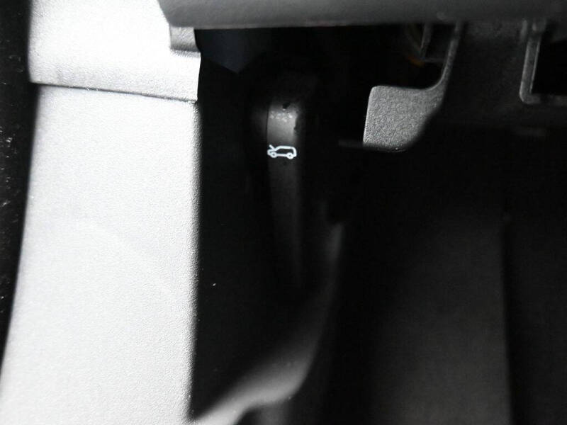 2024 Land Rover Range Rover Velar P250 Dynamic SE