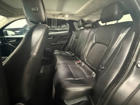 2020 Jaguar F-PACE 25t Premium