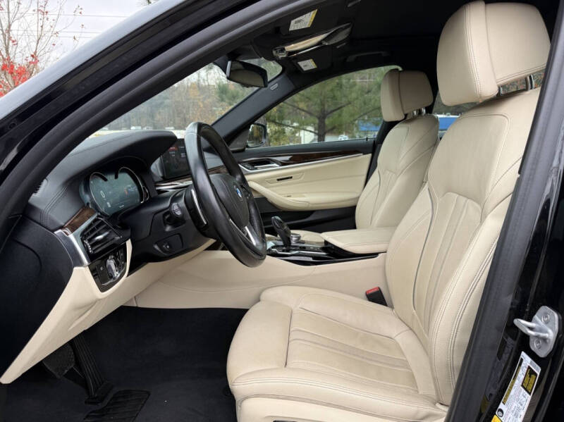 2018 BMW 5 Series 540i