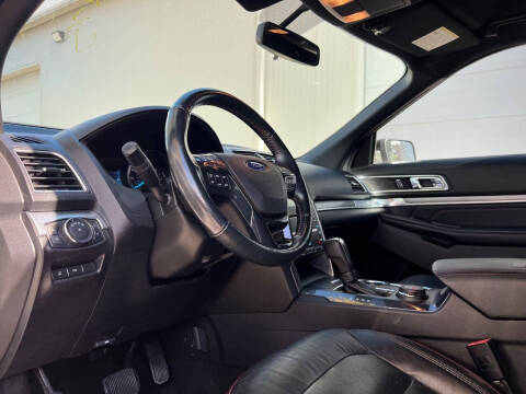 2017 Ford Explorer Sport