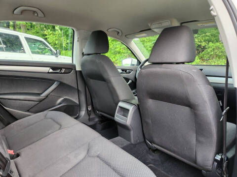 2013 Volkswagen Passat S PZEV