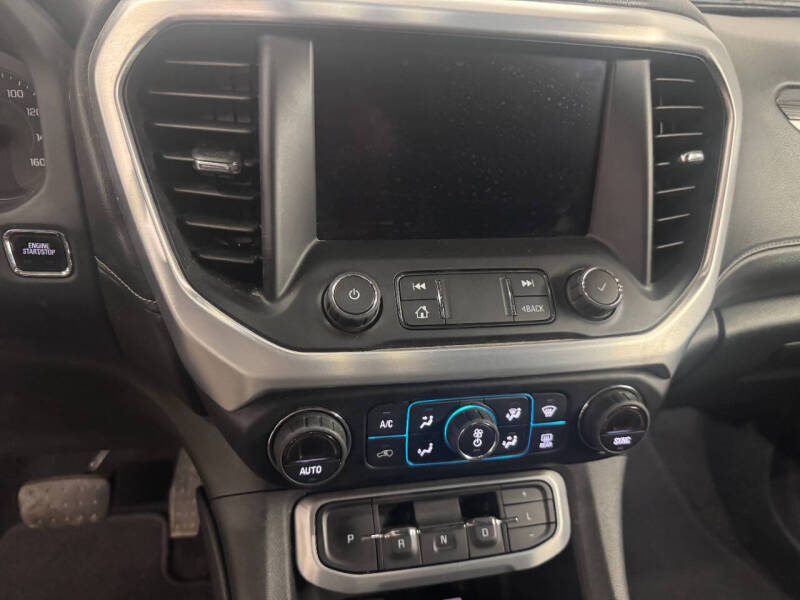 2021 GMC Acadia SLT