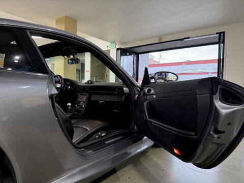 2005 Porsche 911 Carrera