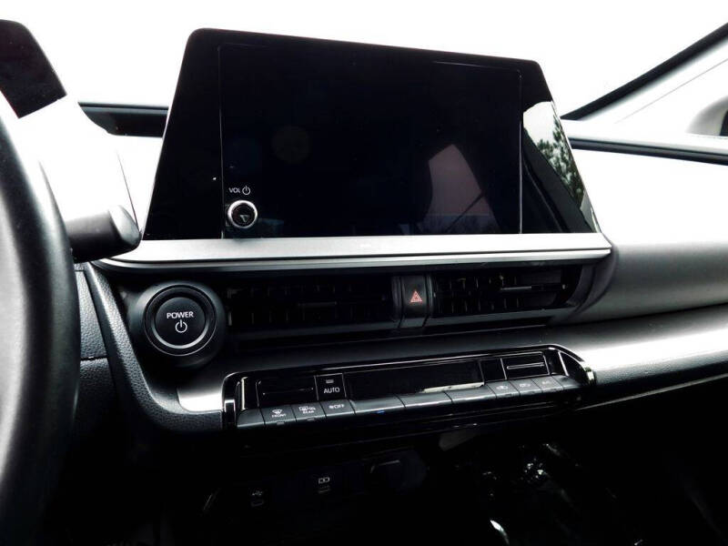 2023 Toyota Prius LE