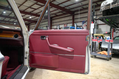 1972 Mercedes-Benz 280-Class