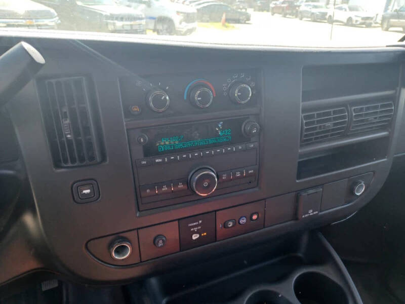 2024 GMC Savana 2500