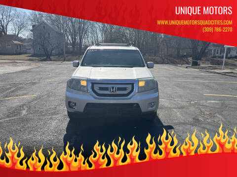 2009 Honda Pilot for sale at Unique Motors in Rock Island IL