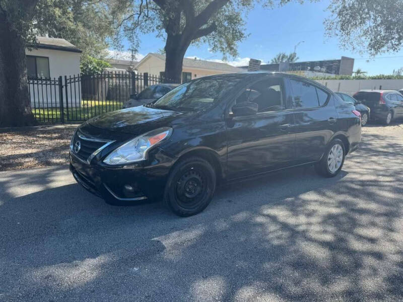 Nissan Versa Sedan's photo