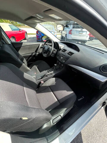 2013 Mazda MAZDA3 i Touring