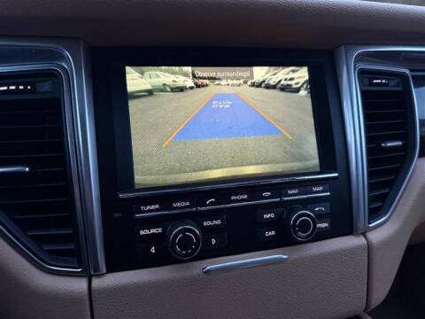 2016 Porsche Macan S