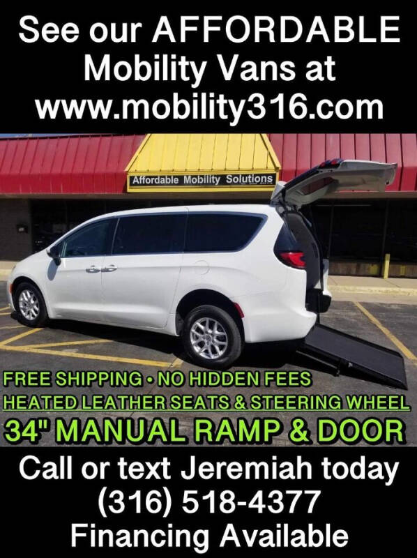 2023 Chrysler Pacifica for sale at Affordable Mobility Solutions, LLC - Mobility/Wheelchair Accessible Inventory-Wichita in Wichita KS