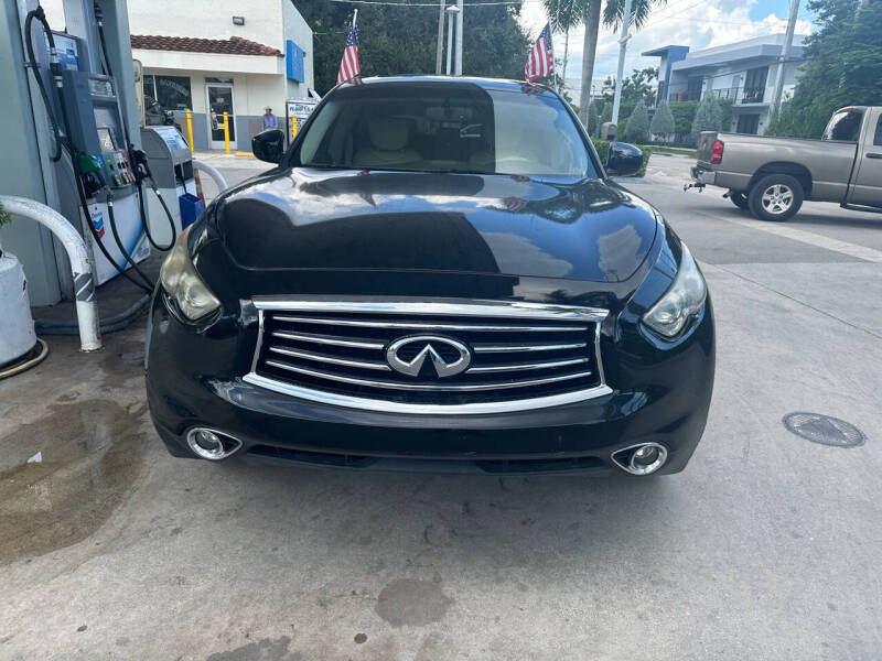 2016 INFINITI QX70 Base photo 3