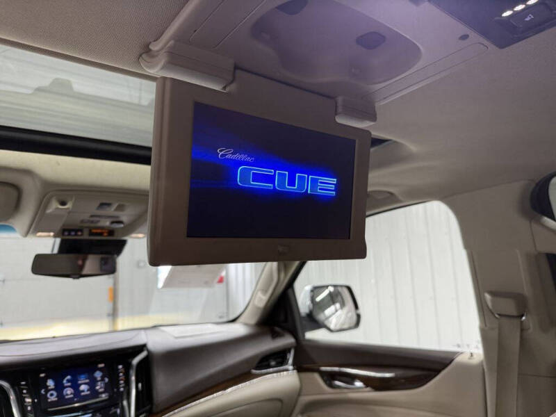 2017 Cadillac Escalade ESV Premium Luxury