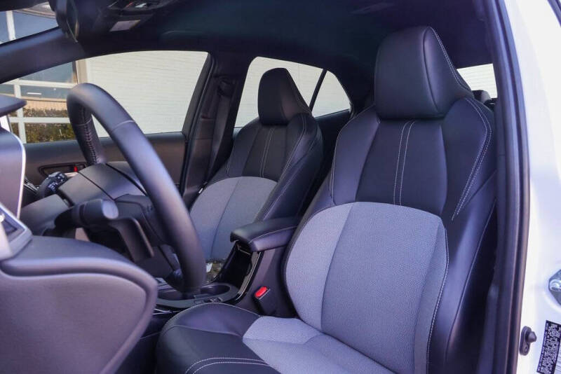 2025 Toyota Corolla Hatchback XSE