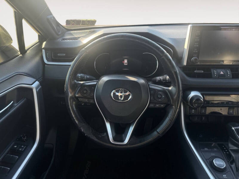 2020 Toyota RAV4 Hybrid XSE