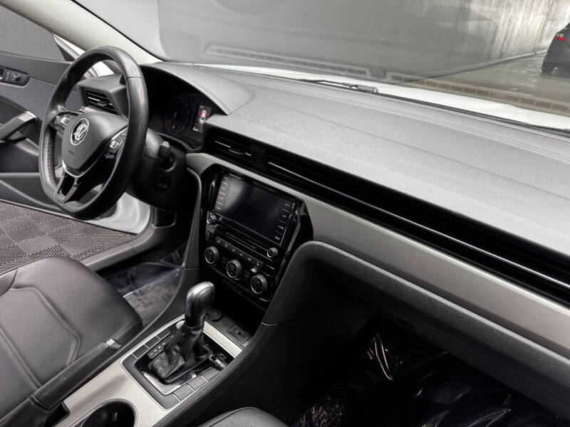 2021 Volkswagen Passat SE