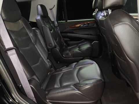 2017 Cadillac Escalade Luxury