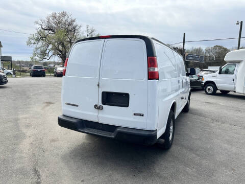 2017 Chevrolet Express 2500