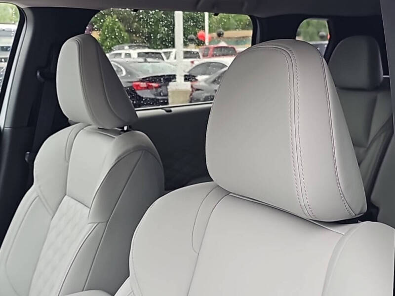 2025 Mitsubishi Outlander PHEV SEL