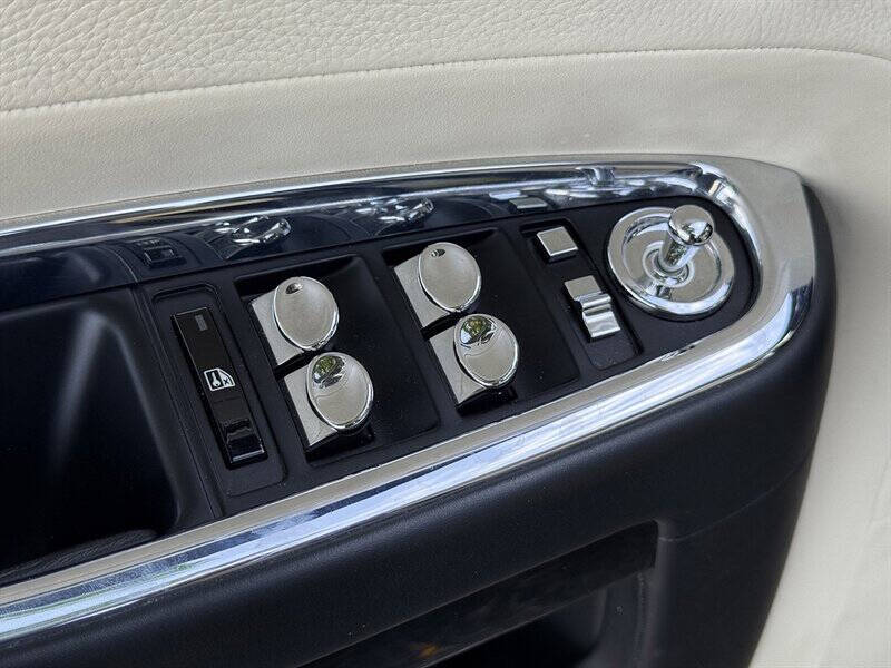 2016 Rolls-Royce Ghost 37