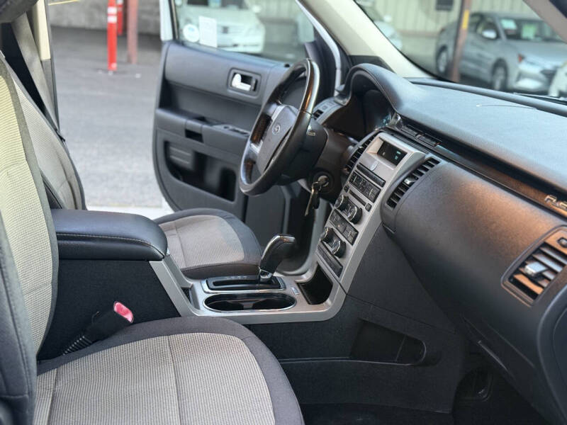 2009 Ford Flex SE