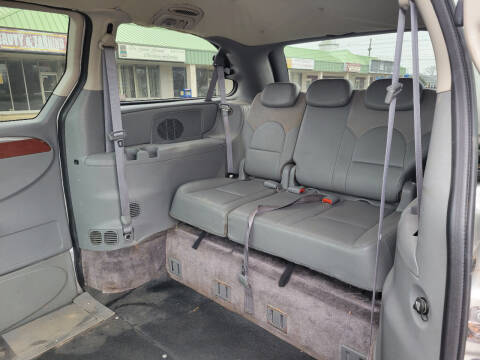 2007 Chrysler Town and Country Touring