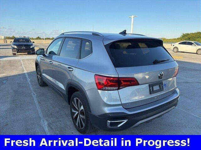 2024 Volkswagen Taos SE