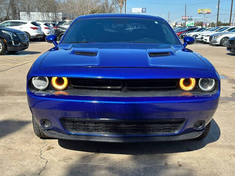 2016 Dodge Challenger SXT