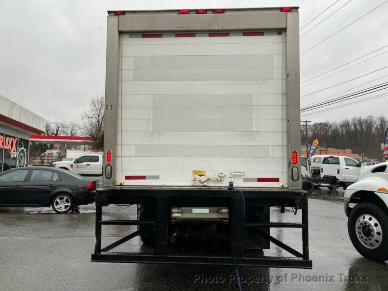 2015 Freightliner M2 106
