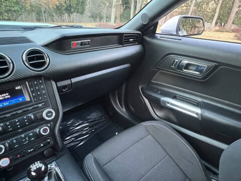 2015 Ford Mustang V6