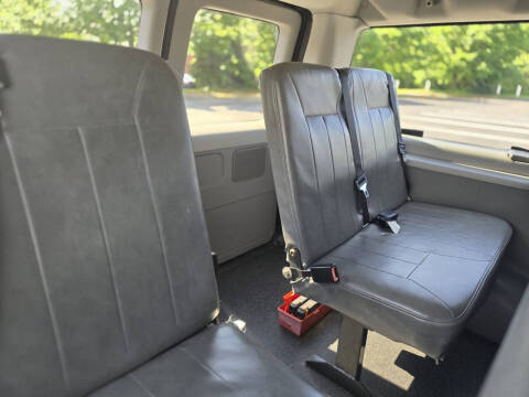 2008 Ford E-Series E-150 XLT