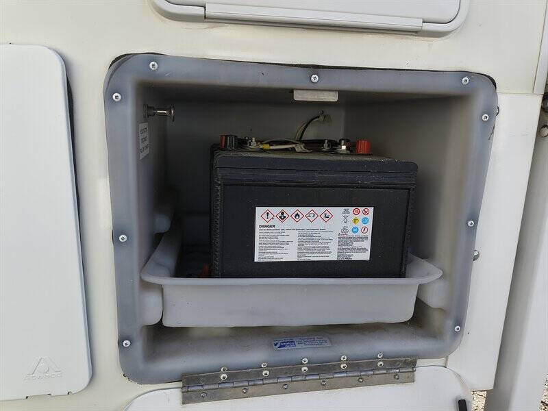 2015 Adventurer 86SBS