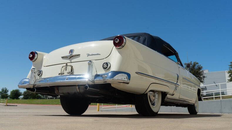 1953 Ford Crestline