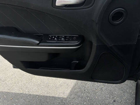 2020 Dodge Charger SXT