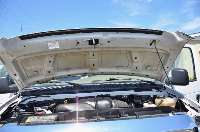 2008 Ford E-Series E-150 XLT