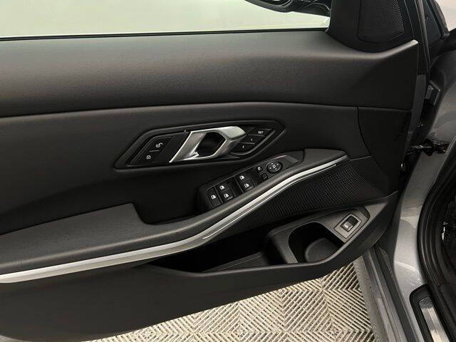 2024 BMW 3 Series 330i xDrive