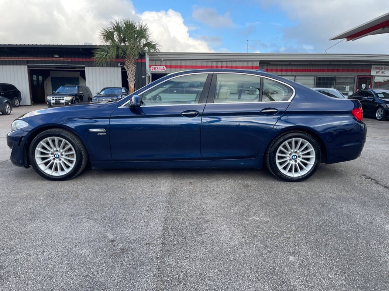 2011 BMW 5 Series for sale at SMART CHOICE AUTO in Pasadena, TX