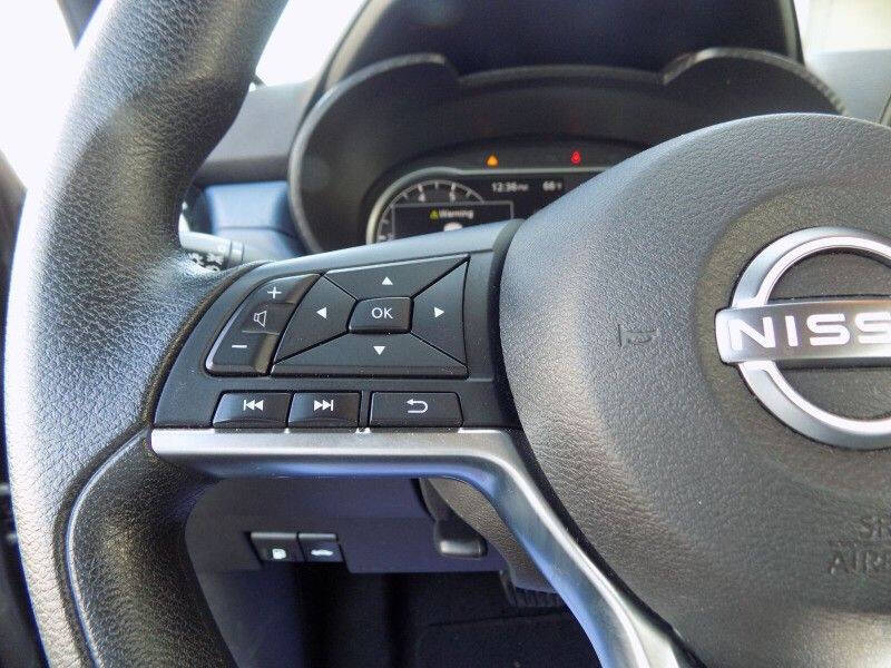 2023 Nissan Versa SV