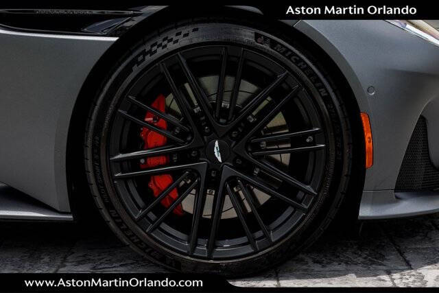 2024 Aston Martin DB12 V8