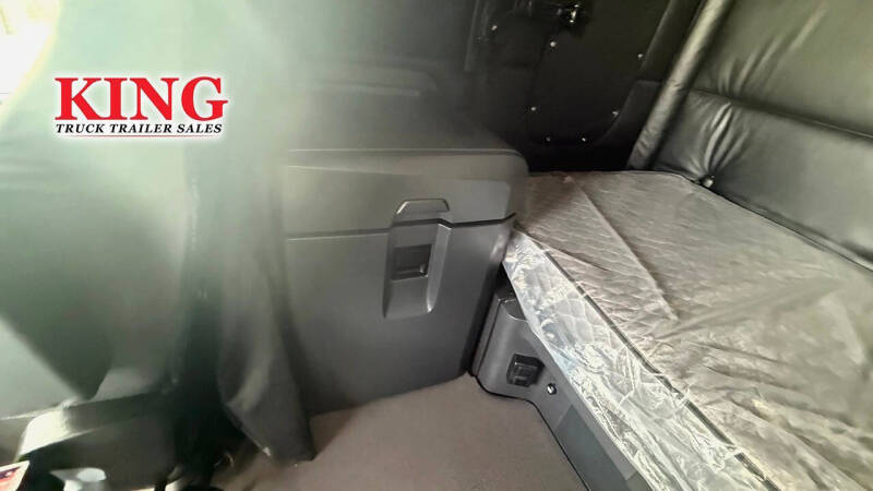 2024 Freightliner Cascadia