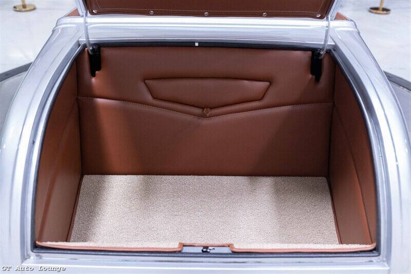 1932 Ford Roadster 28