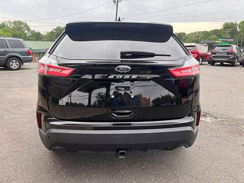 2021 Ford Edge SE