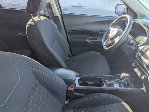 2022 Nissan Kicks SV