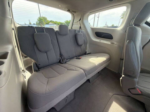 2017 Chrysler Pacifica Touring