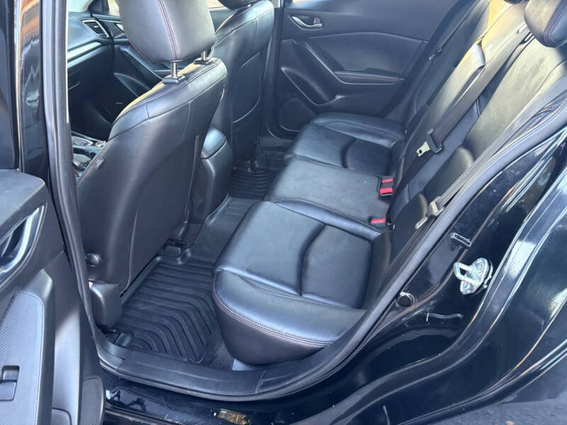 2016 Mazda MAZDA3 s Grand Touring